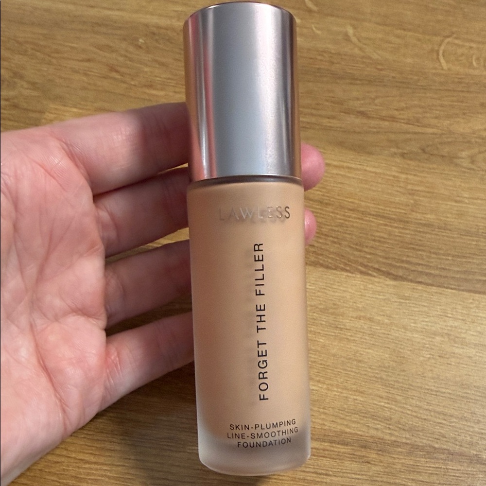 USED ONCE - Lawless Forget the Filler Foundation Shade 6L